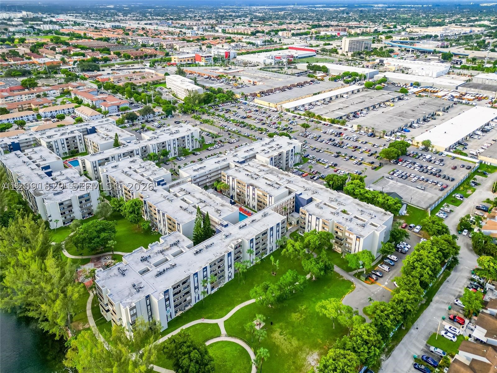 10000 NW 80th Ct #2247, Hialeah Gardens FL 33016