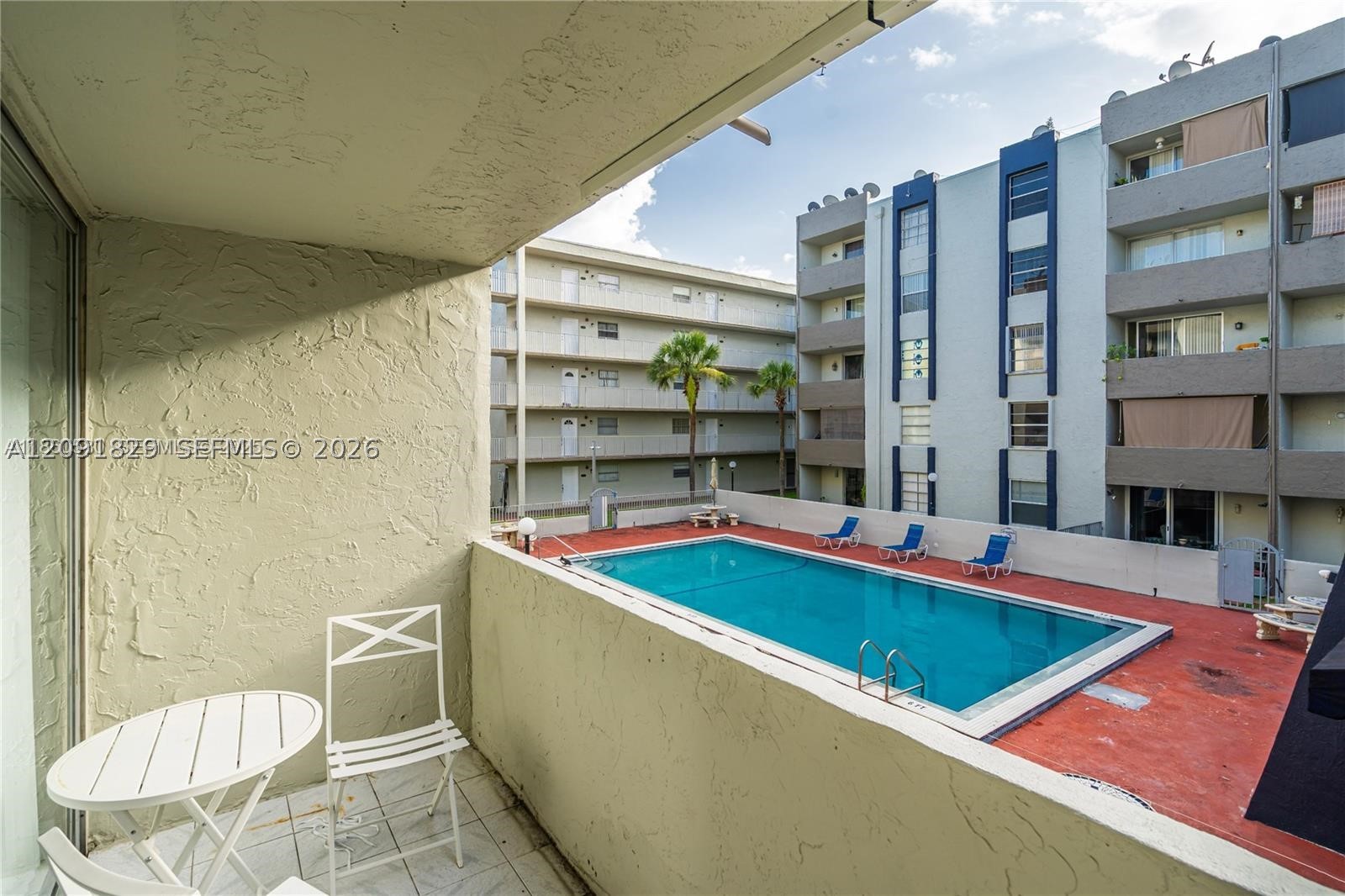 10000 NW 80th Ct #2247, Hialeah Gardens FL 33016