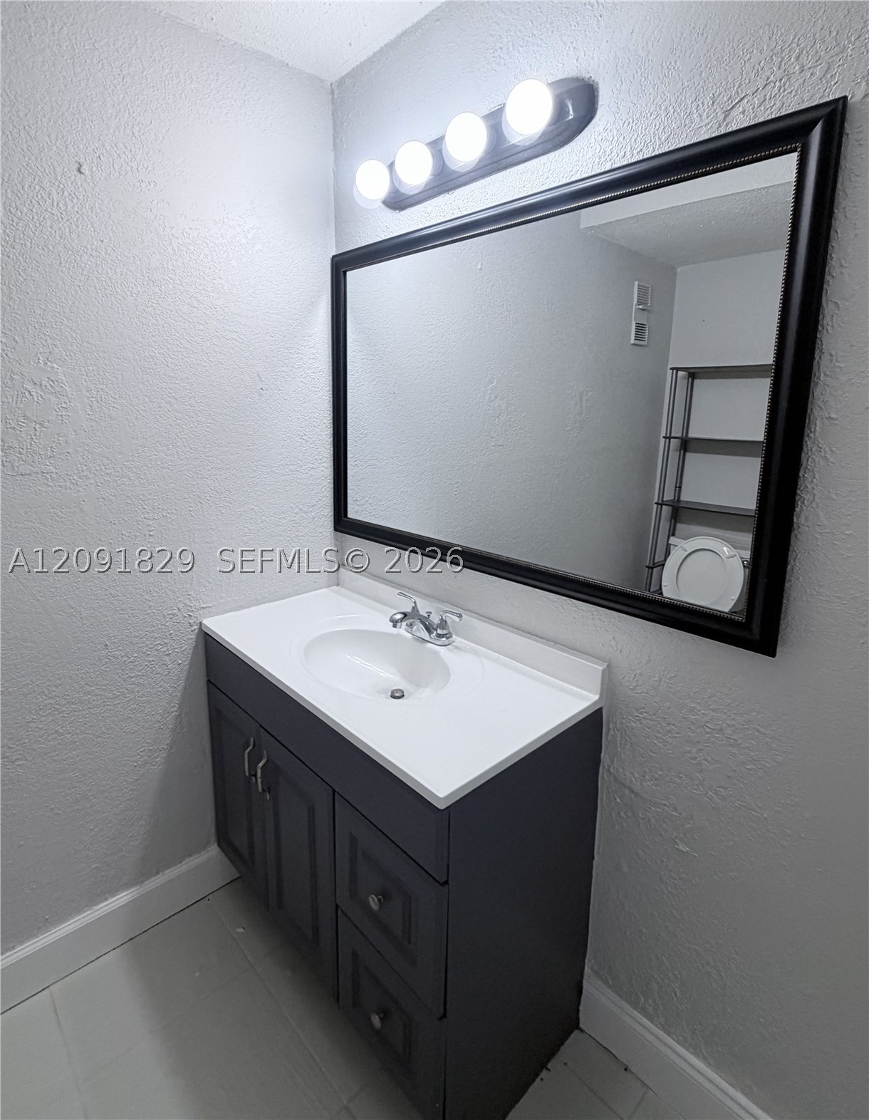 10000 NW 80th Ct #2247, Hialeah Gardens FL 33016
