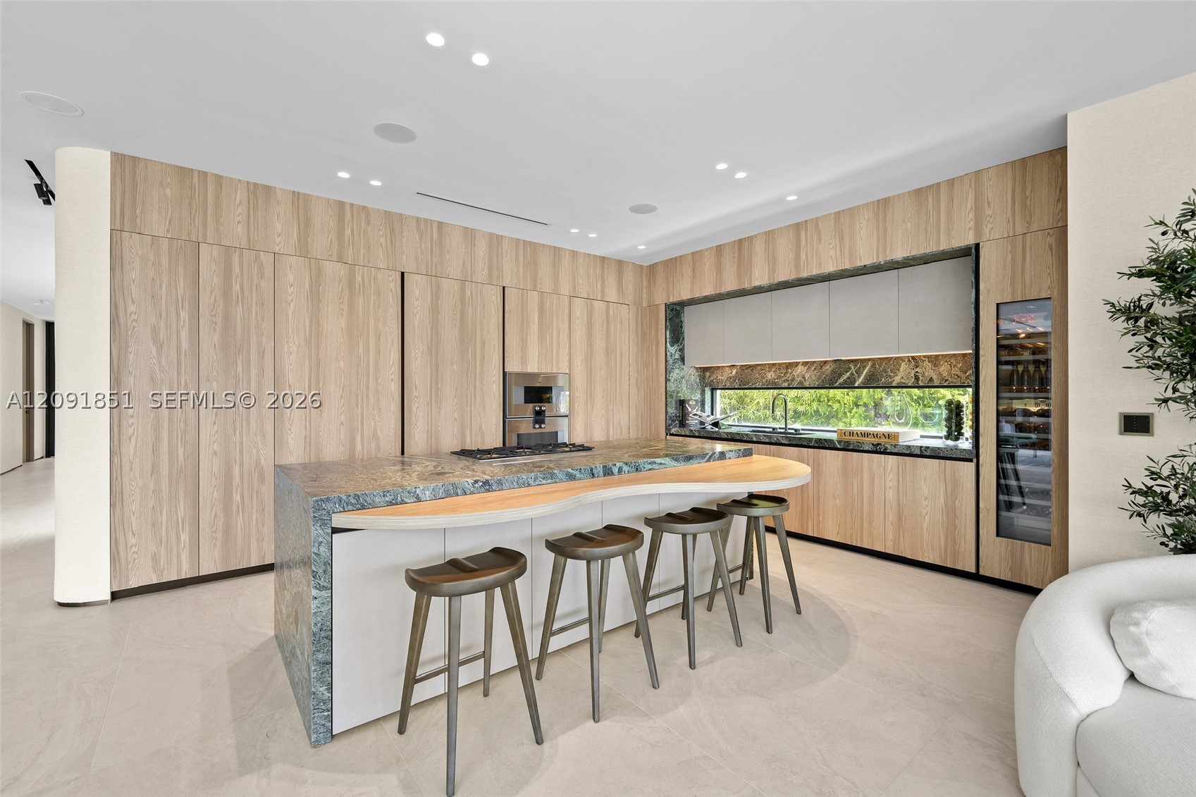 80 S Hibiscus Dr, Miami Beach FL 33139