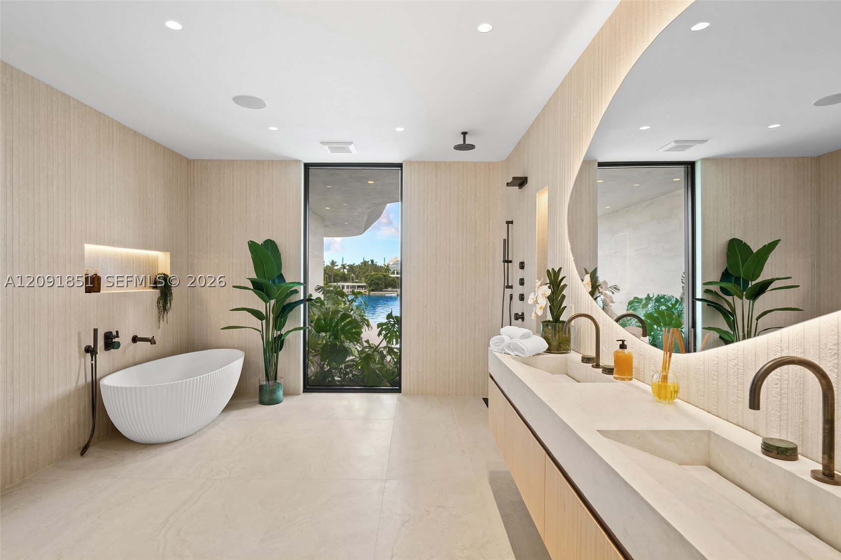 80 S Hibiscus Dr, Miami Beach FL 33139