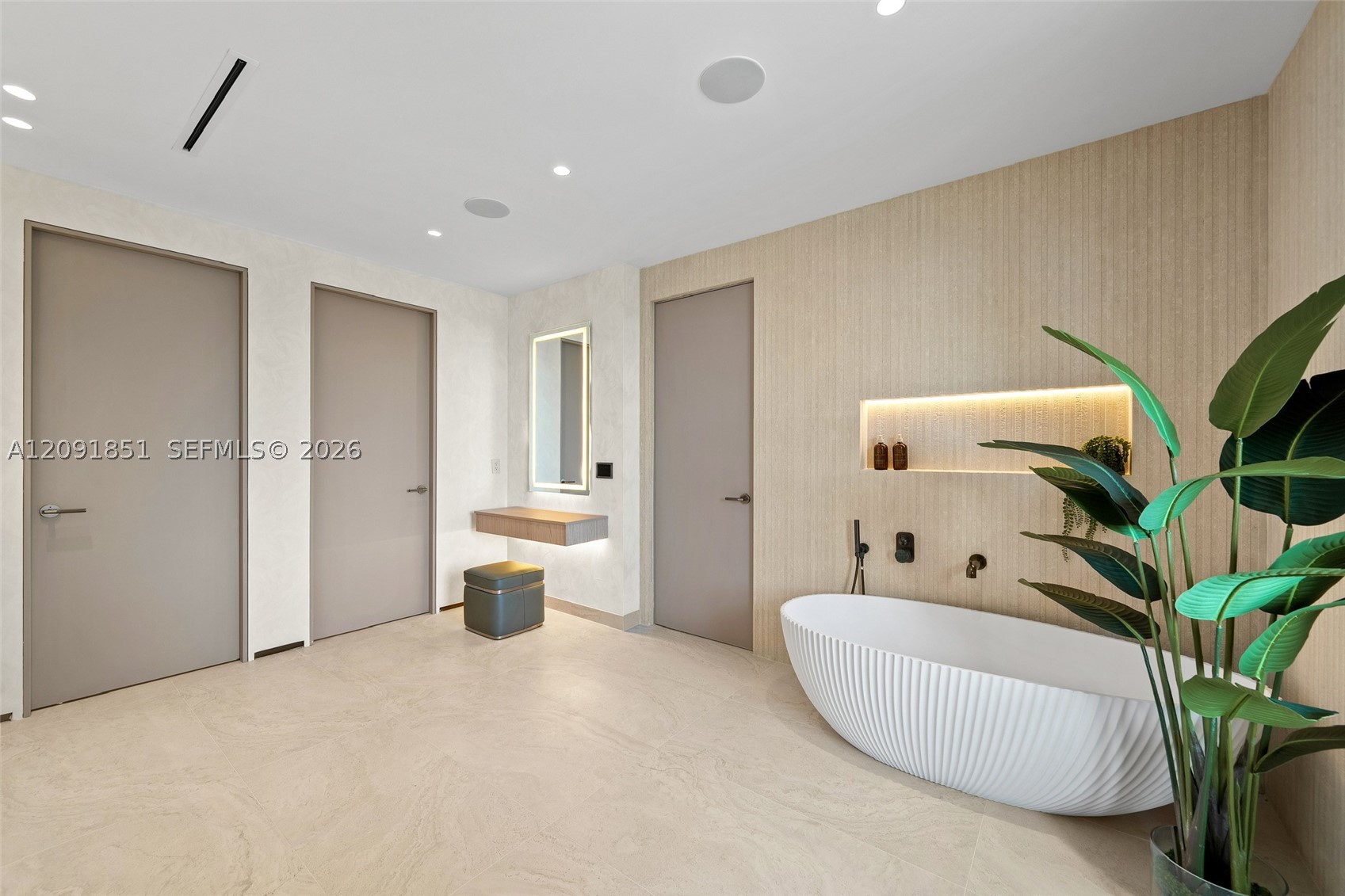 80 S Hibiscus Dr, Miami Beach FL 33139