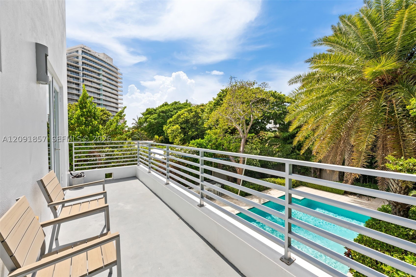 2317 N Atlantic Blvd, Fort Lauderdale FL 33305