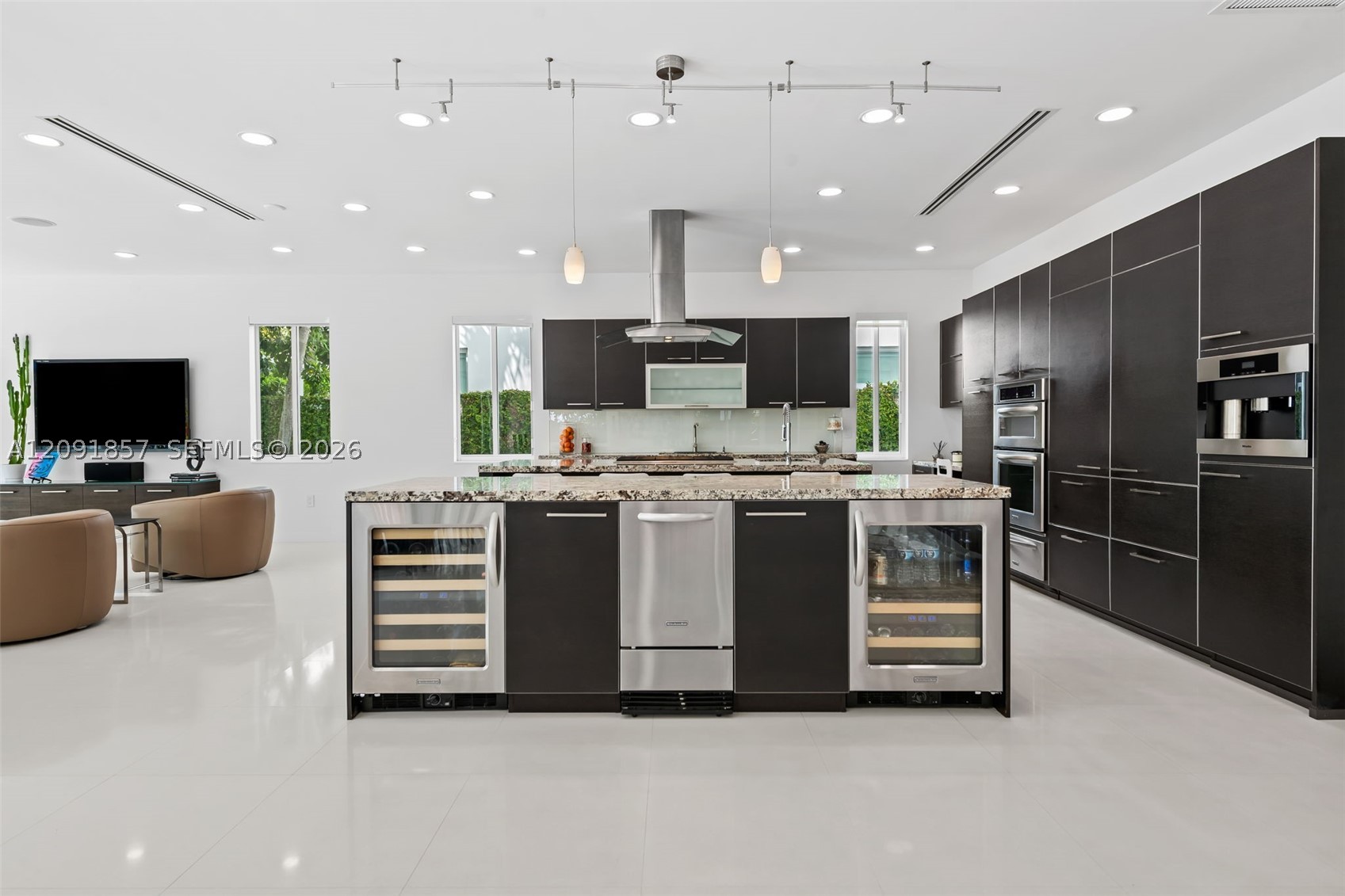 2317 N Atlantic Blvd, Fort Lauderdale FL 33305