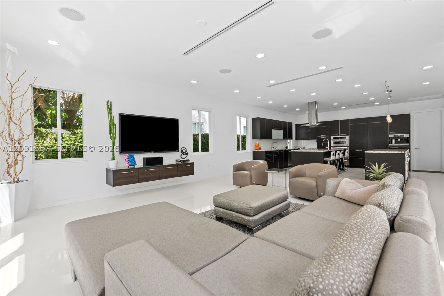 2317 N Atlantic Blvd, Fort Lauderdale FL 33305