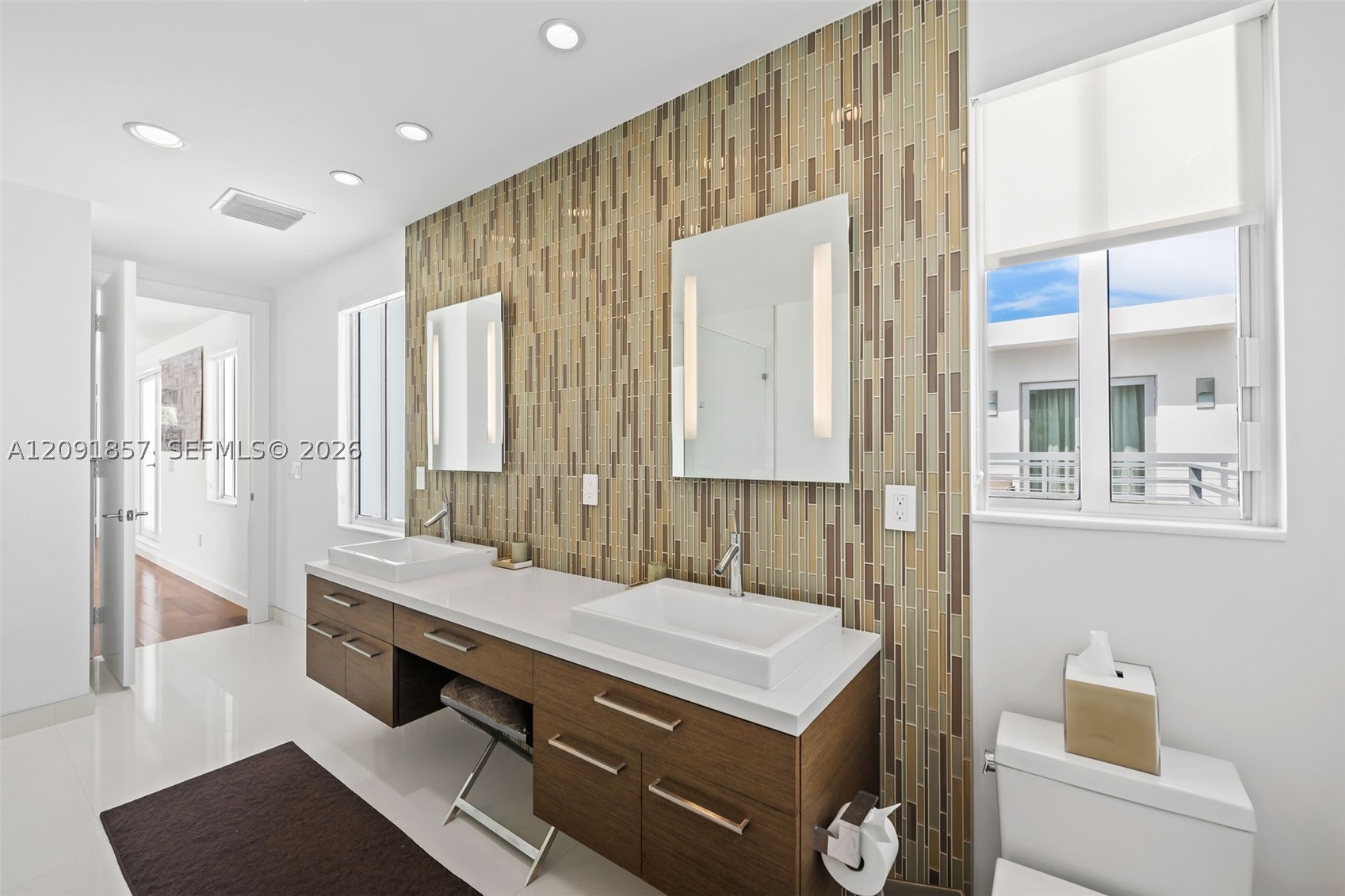 2317 N Atlantic Blvd, Fort Lauderdale FL 33305