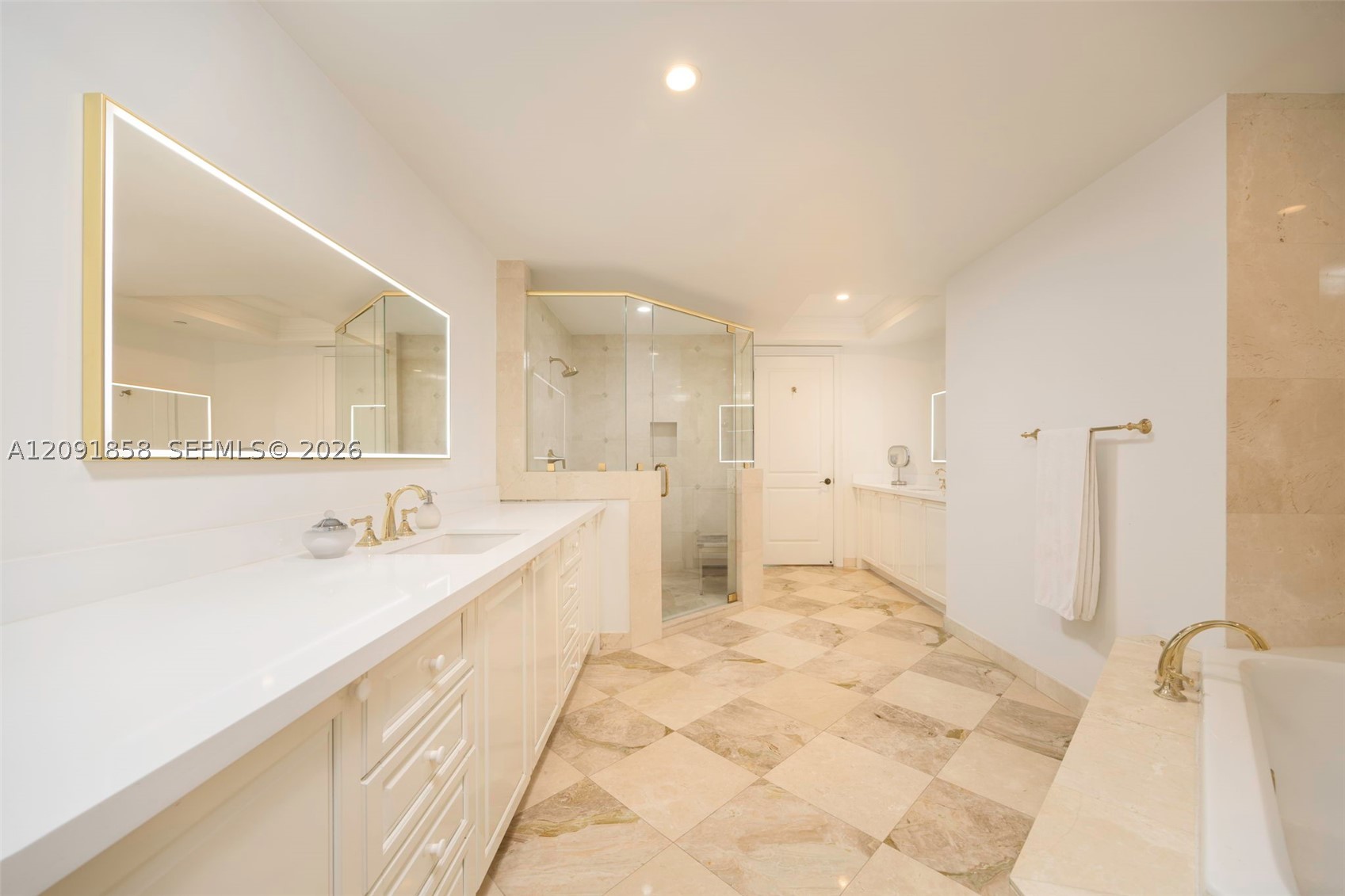 3471 Main Hwy #1204, Coconut Grove FL 33133