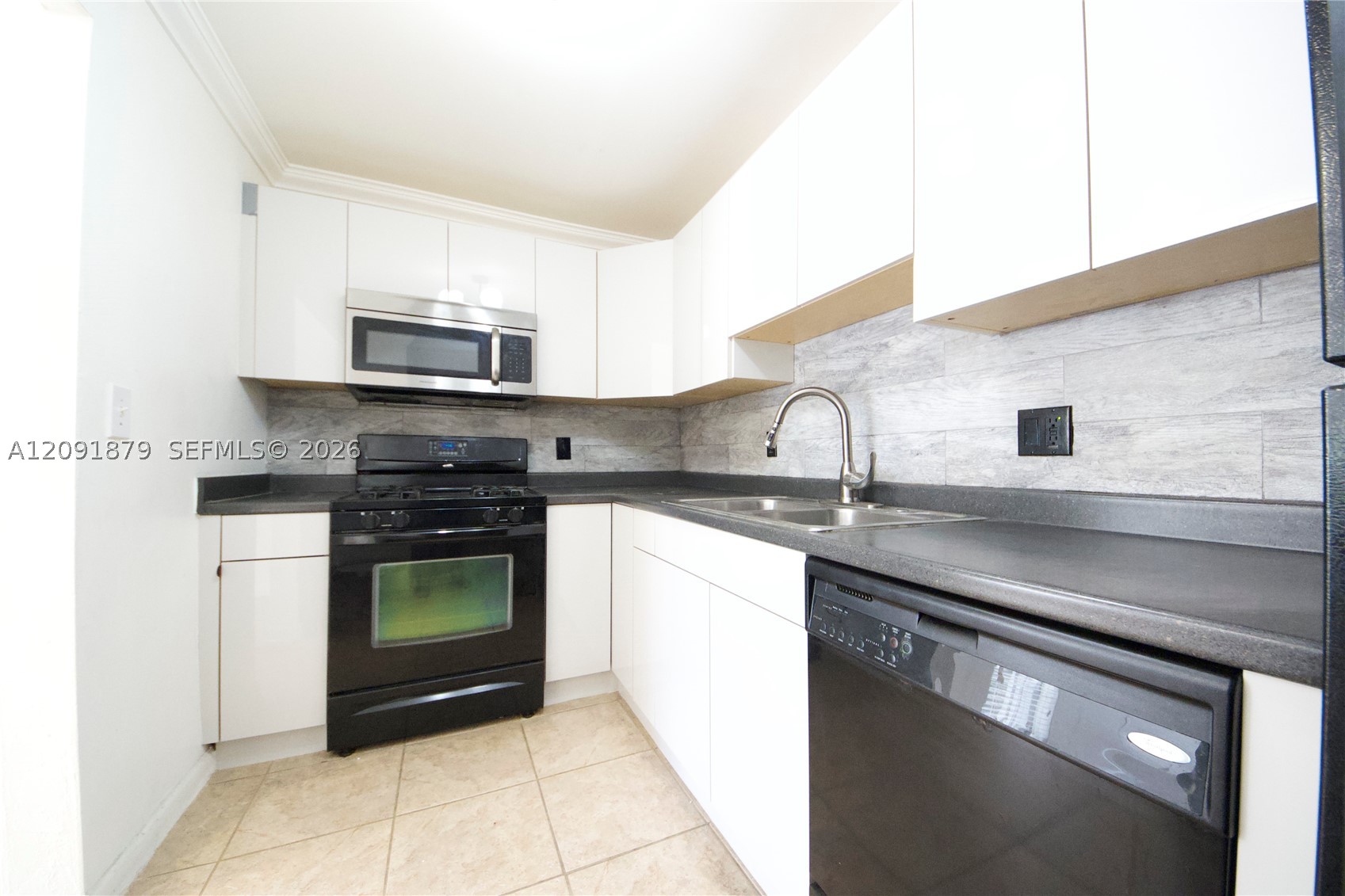 6900 N Kendall Dr #A209, Pinecrest FL 33156