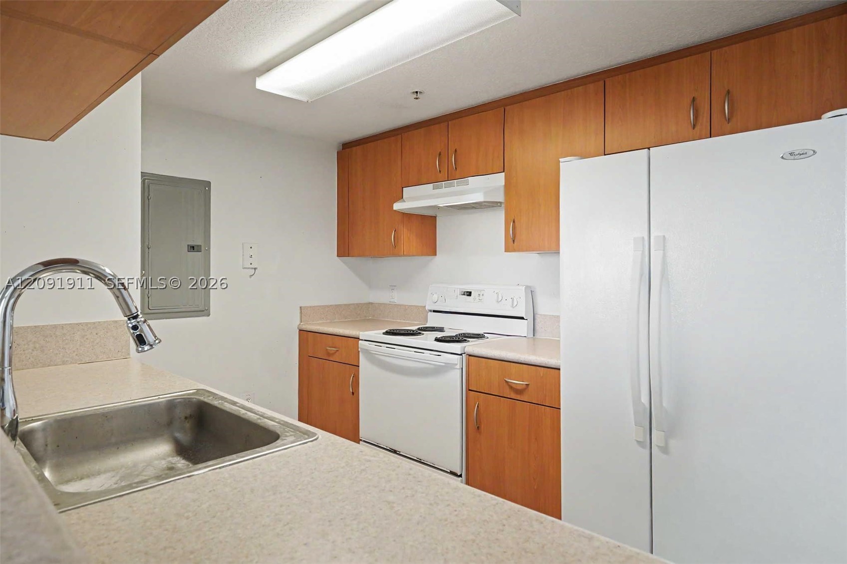 816 NW 11th St #906, Miami FL 33136
