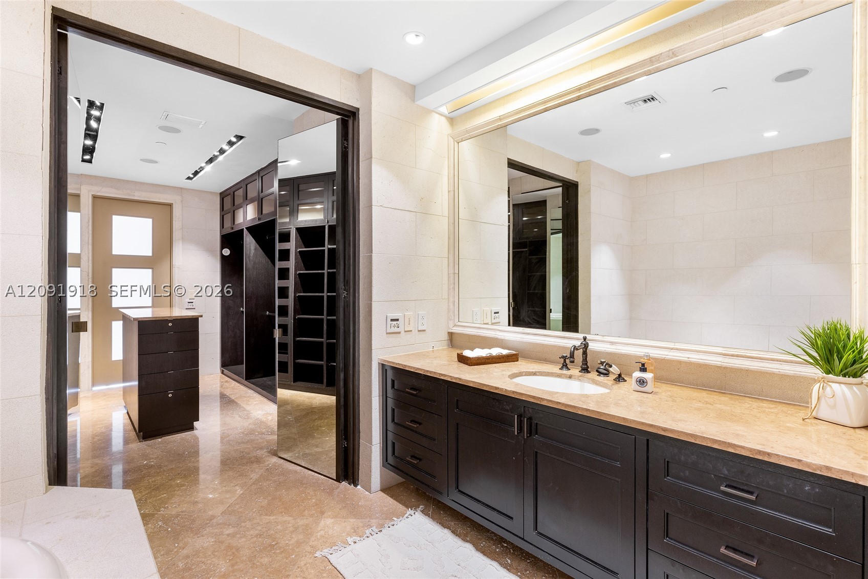 7412 Fisher Island Dr #7412, Miami Beach FL 33109