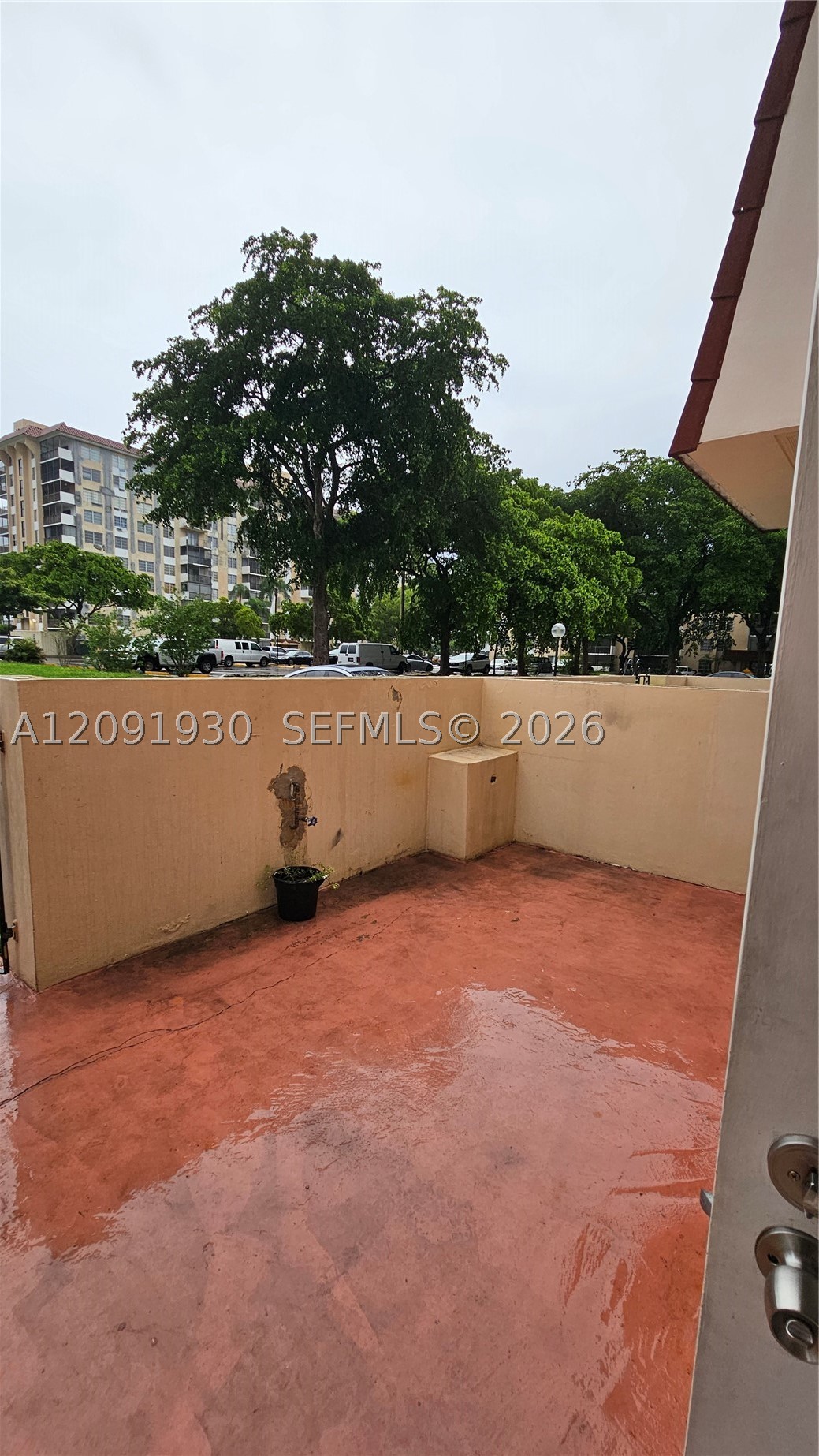 3954 Inverrary Dr #B2, Lauderhill FL 33319