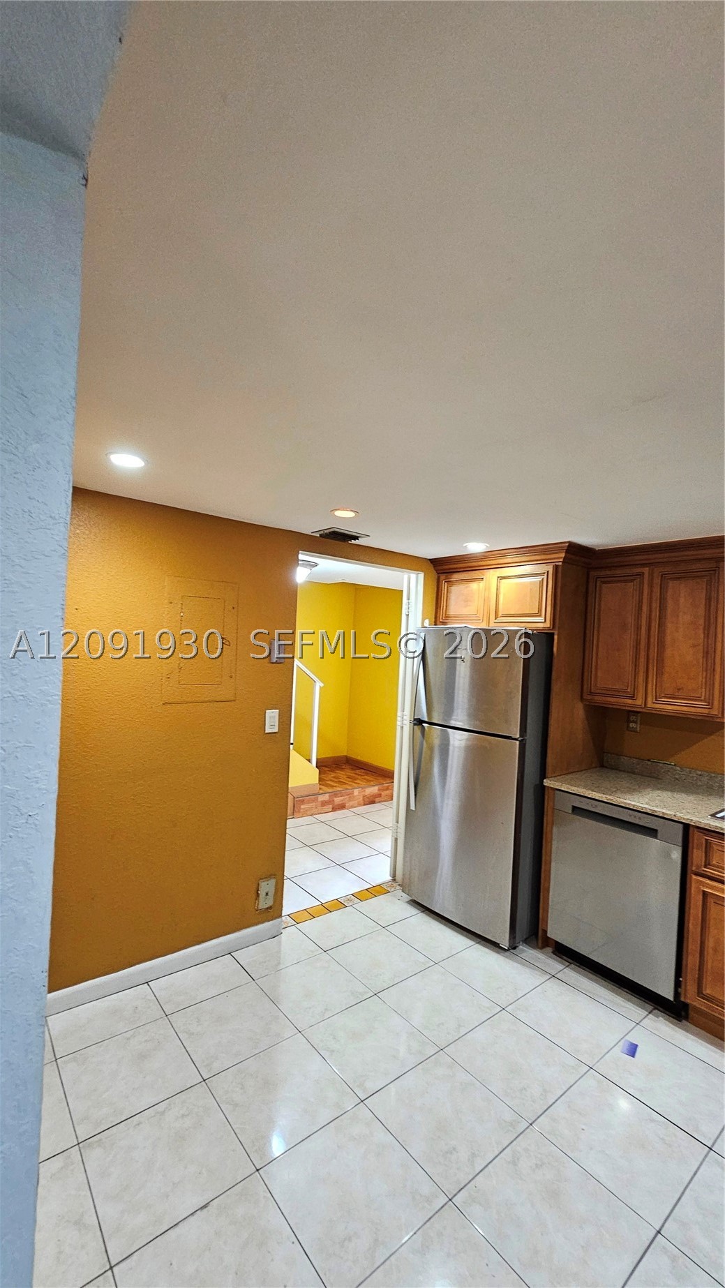 3954 Inverrary Dr #B2, Lauderhill FL 33319