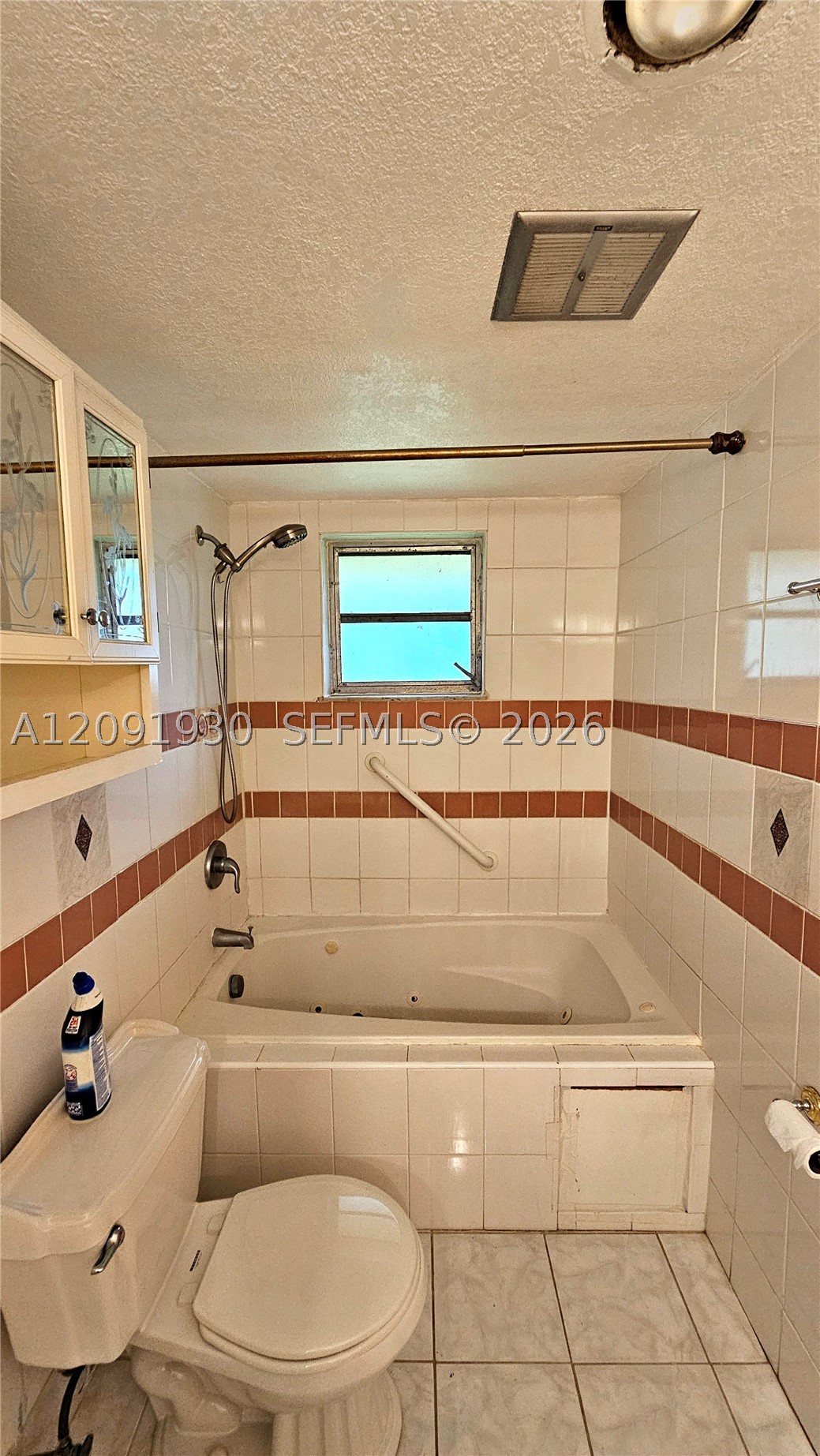 3954 Inverrary Dr #B2, Lauderhill FL 33319