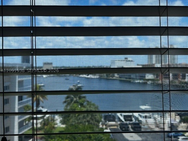 111 Golden Isles Dr #F7, Hallandale Beach FL 33009