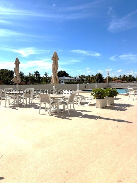 2500 NE 135th St #C1011, North Miami FL 33181