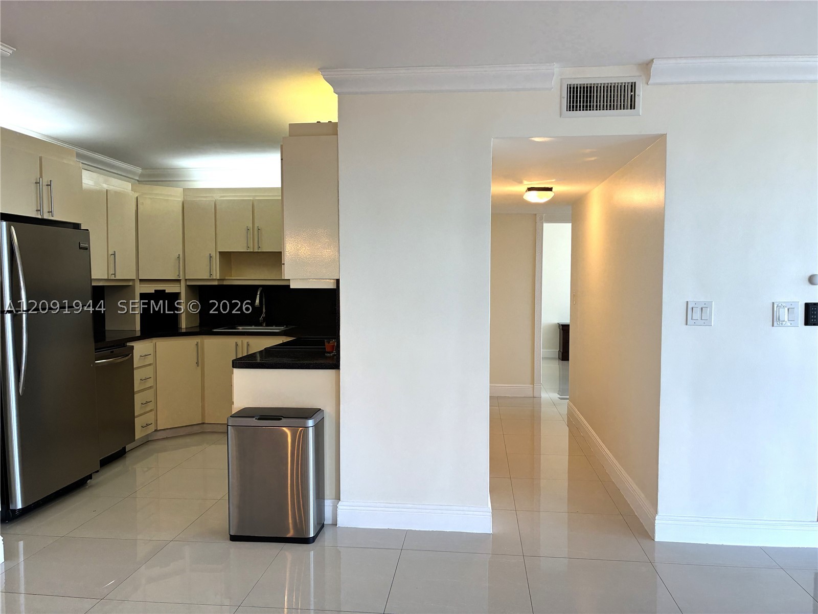 2500 NE 135th St #C1011, North Miami FL 33181