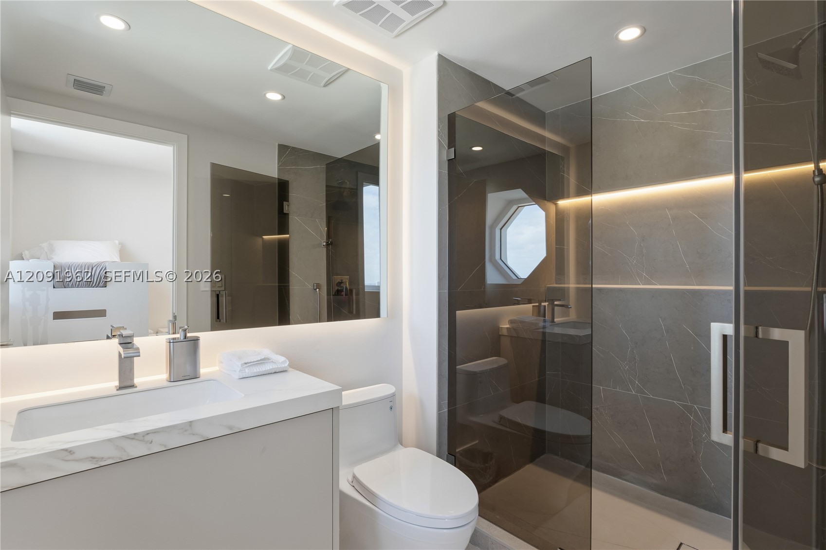 17875 Collins Ave #3906, Sunny Isles Beach FL 33160