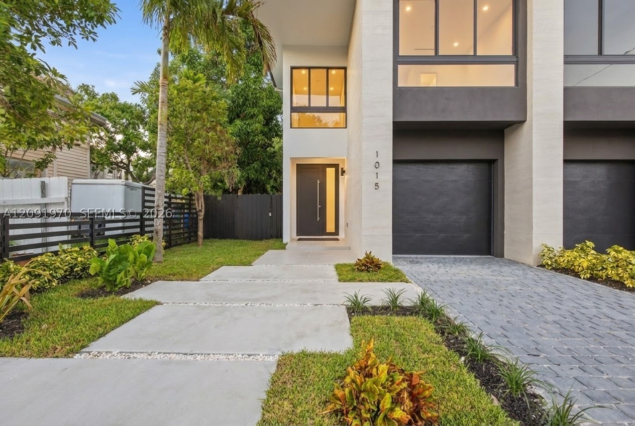 1017 SW 13th Ct, Miami FL 33135