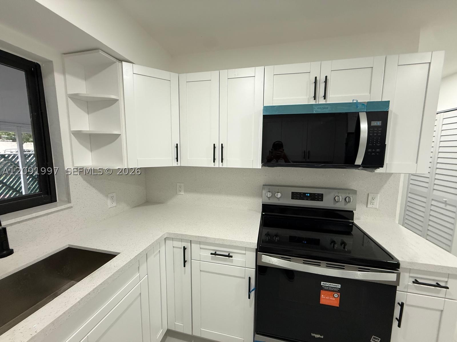 3151 NW 2nd St, Miami FL 33125