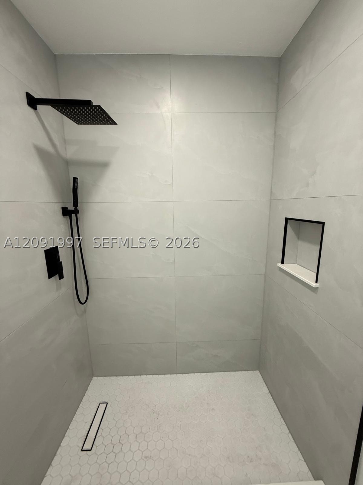 3151 NW 2nd St, Miami FL 33125