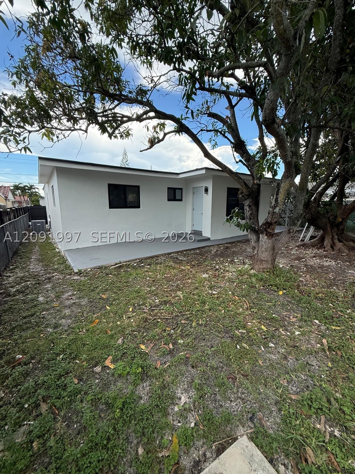 3151 NW 2nd St, Miami FL 33125