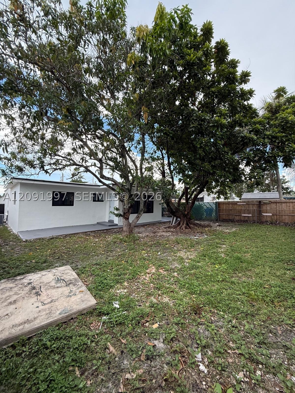 3151 NW 2nd St, Miami FL 33125