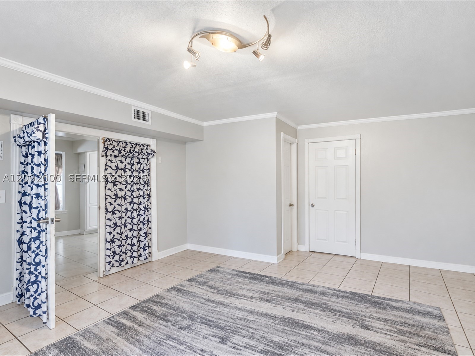10321 Fairway Heights Blvd, Miami FL 33157