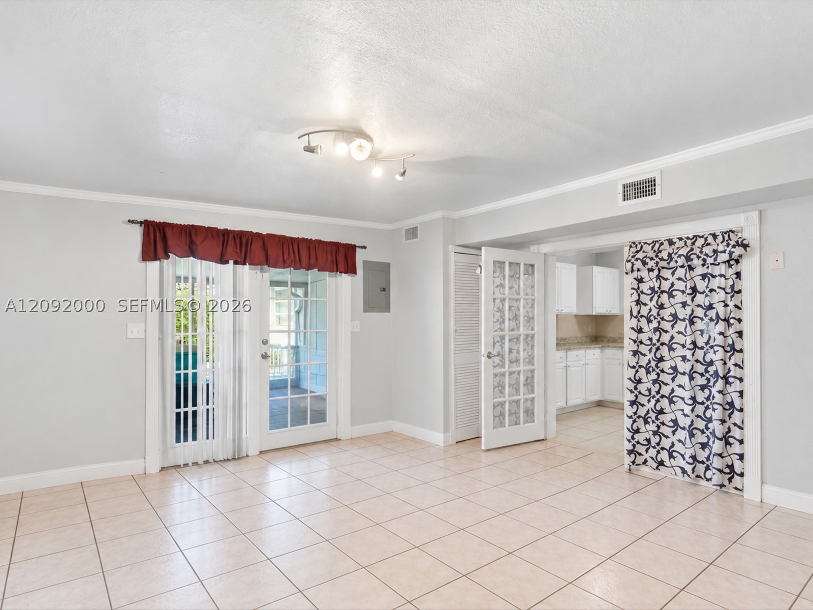 10321 Fairway Heights Blvd, Miami FL 33157