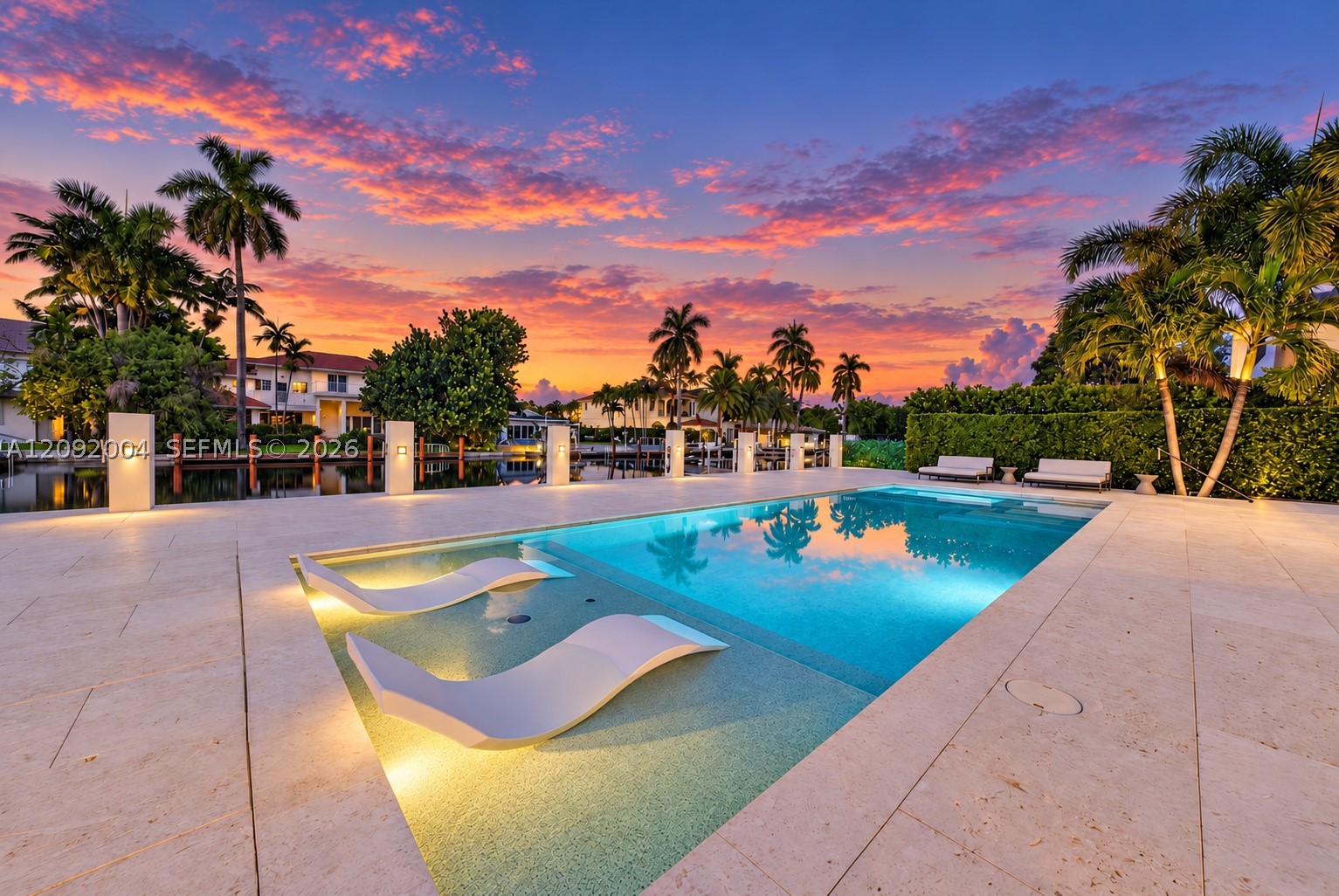 33 Pelican Dr, Fort Lauderdale FL 33301