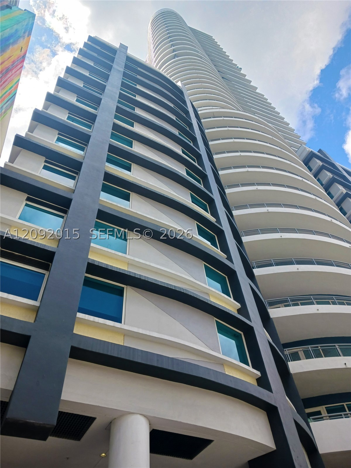 60 SW 13th St #3209, Miami FL 33130