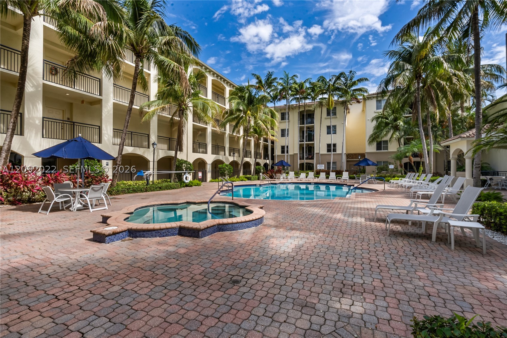 2 Renaissance Way #305, Boynton Beach FL 33426