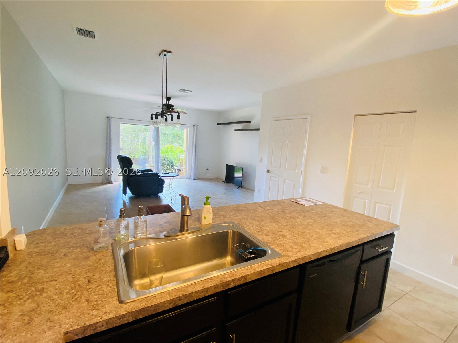 3556 NW 29th Ct #3556, Lauderdale Lakes FL 33311