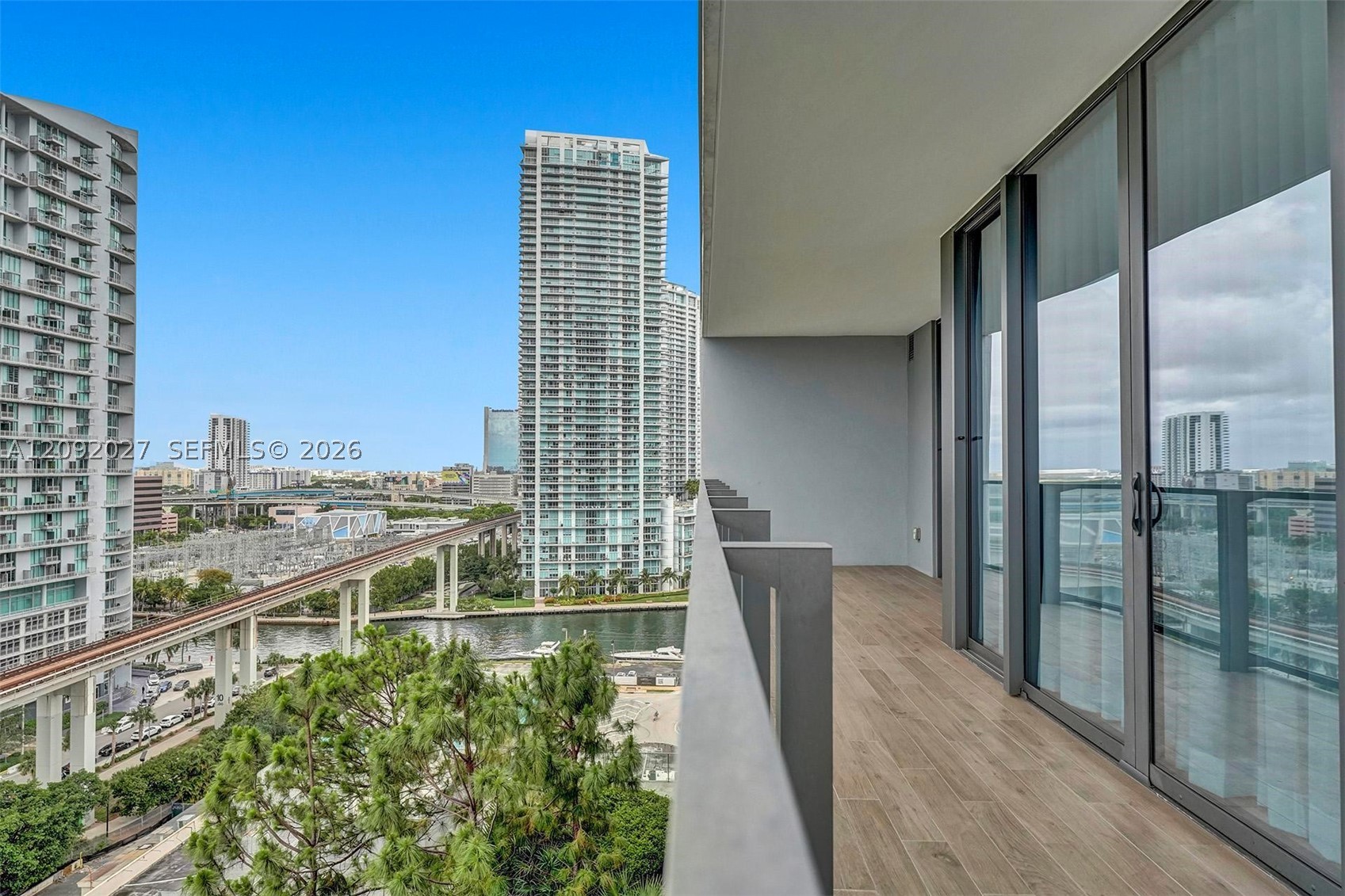 88 SW 7th St #910, Miami FL 33130