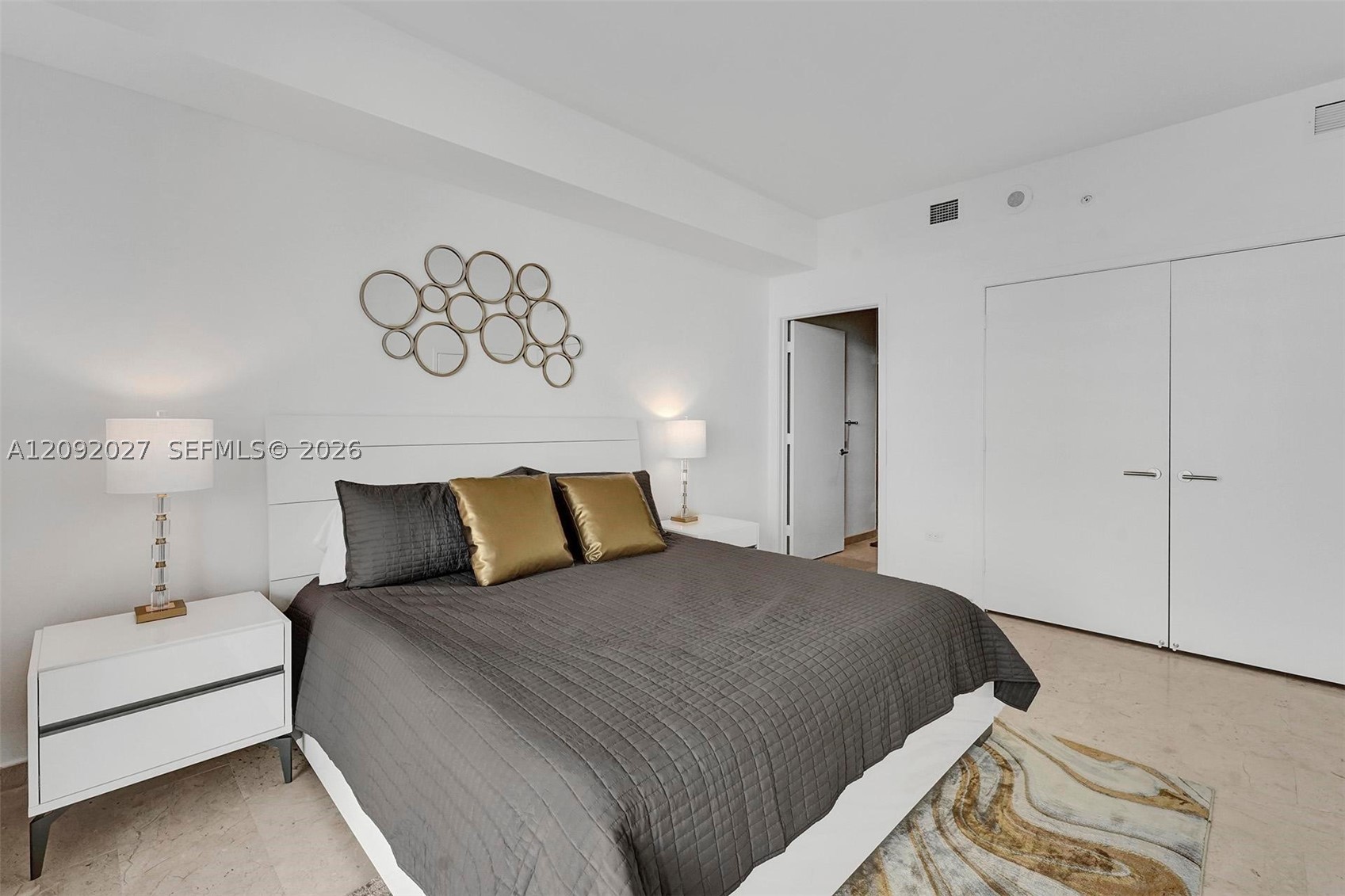 88 SW 7th St #910, Miami FL 33130