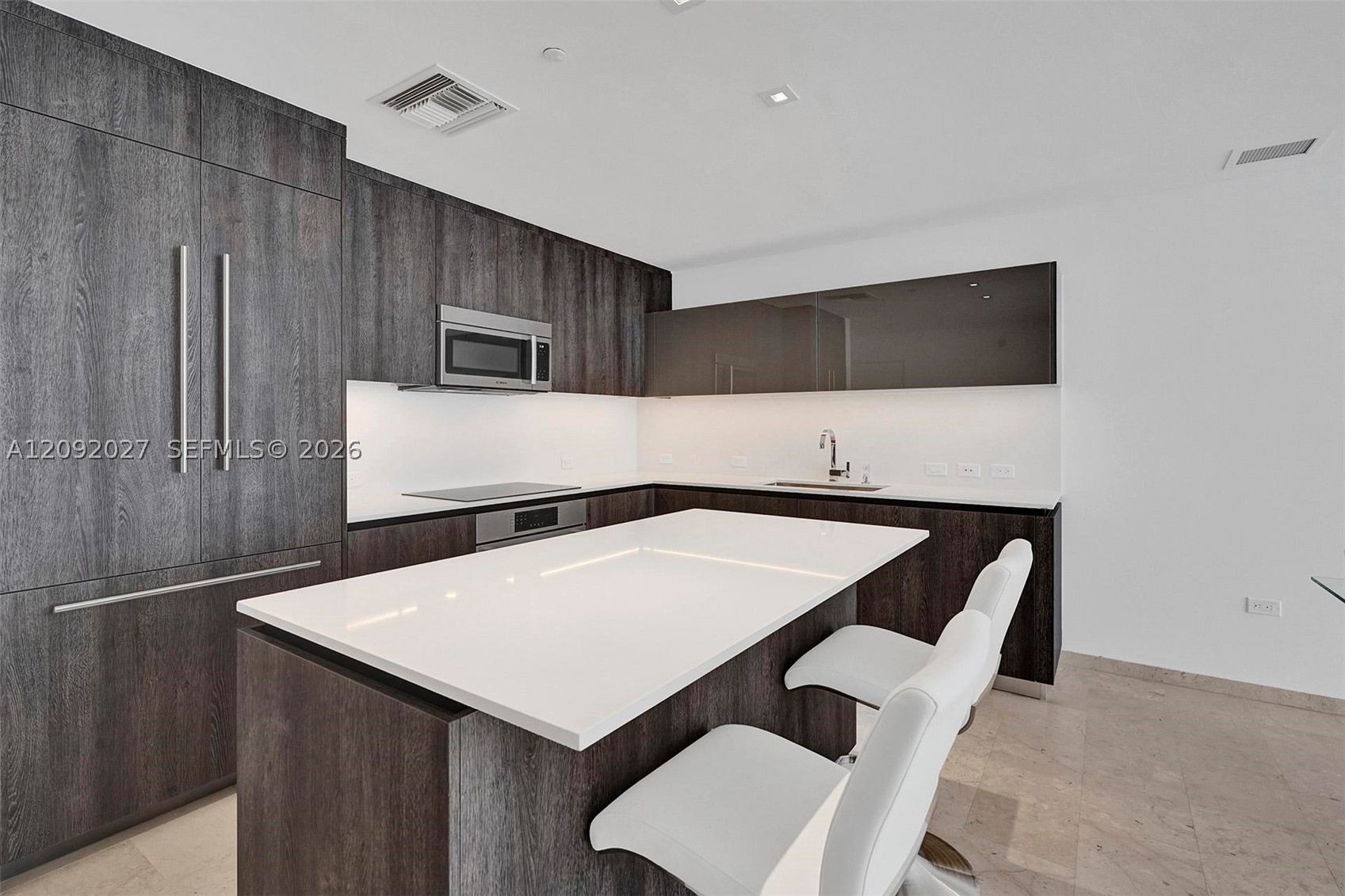 88 SW 7th St #910, Miami FL 33130