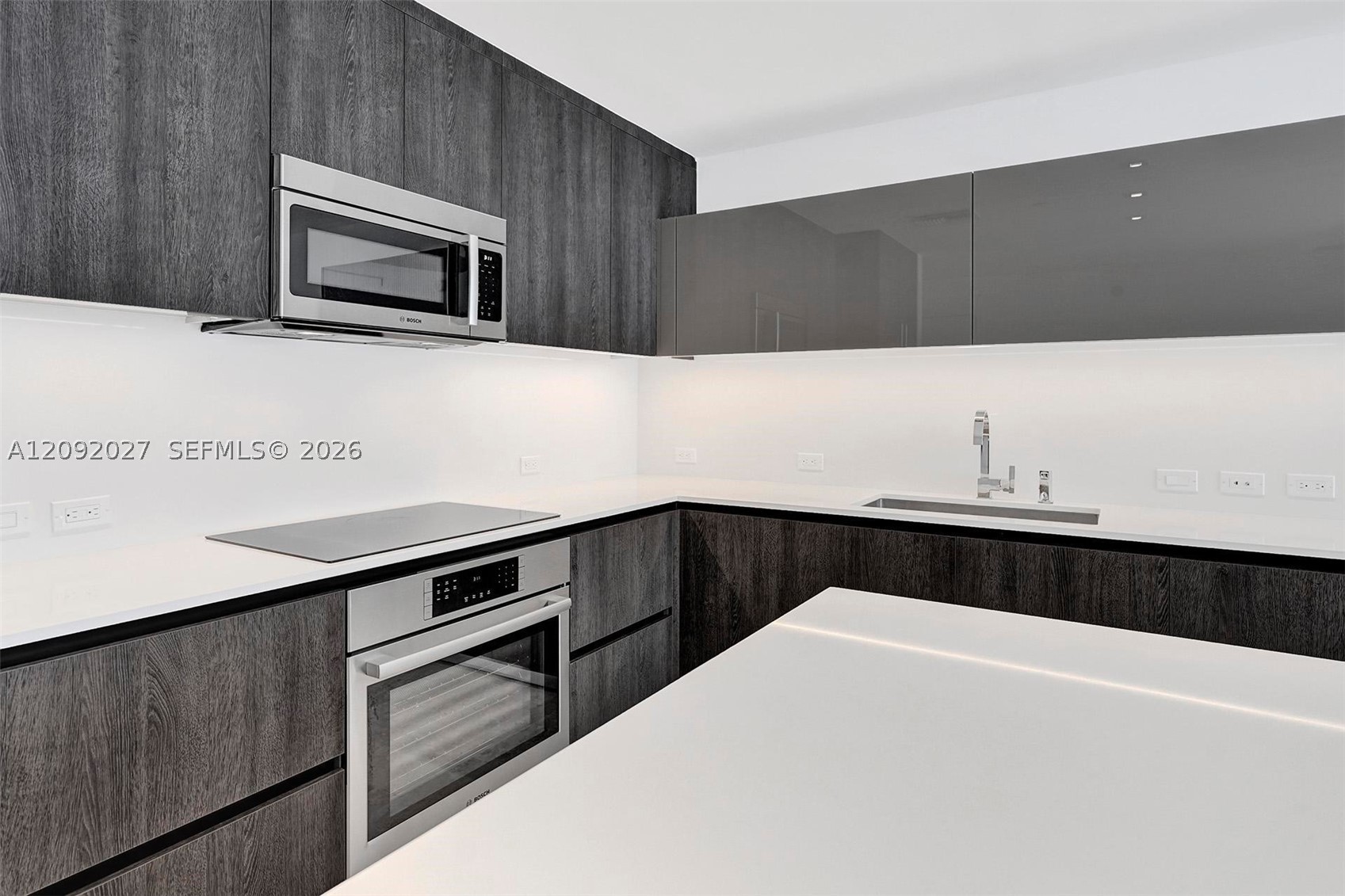 88 SW 7th St #910, Miami FL 33130