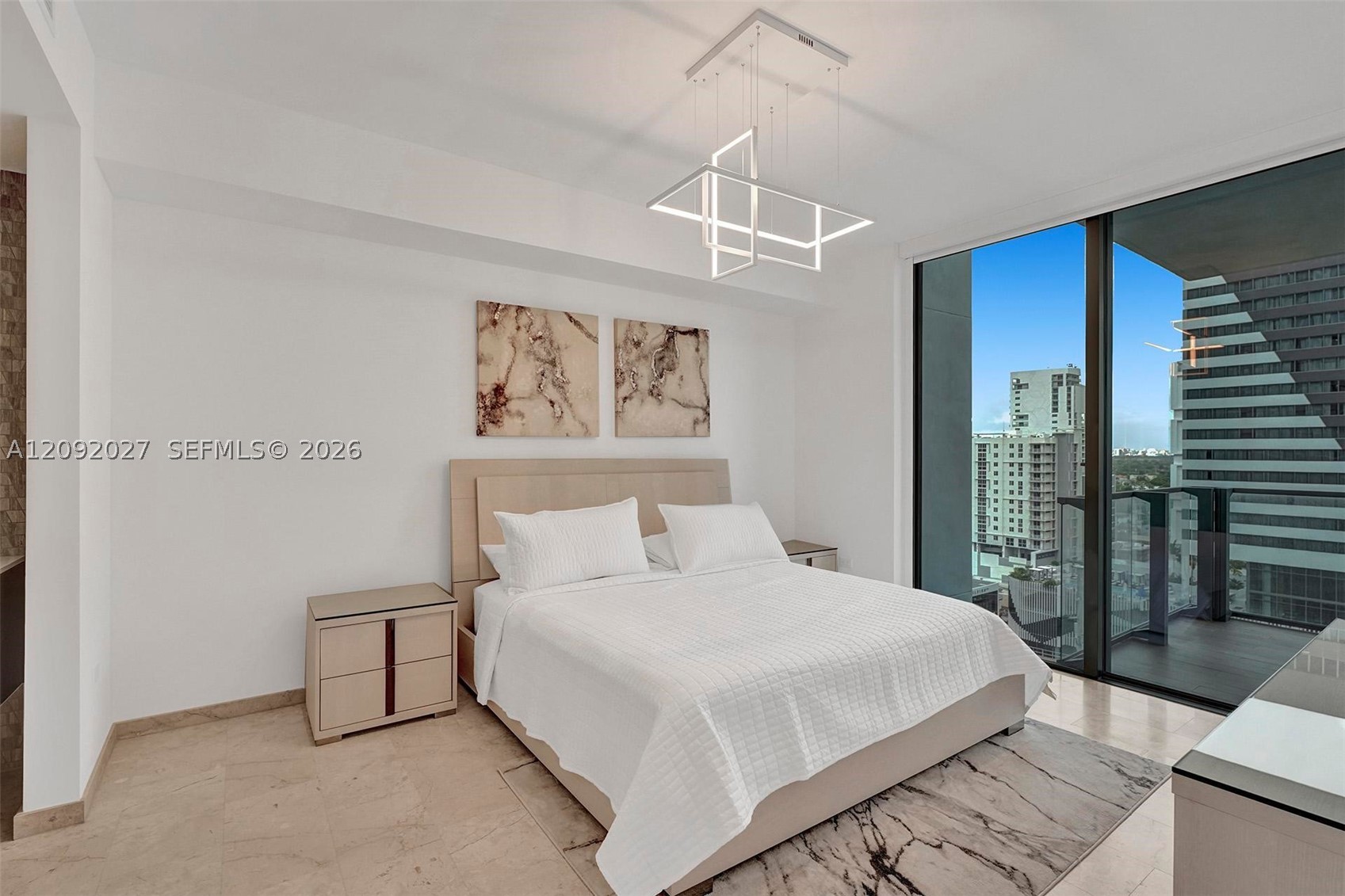 88 SW 7th St #910, Miami FL 33130