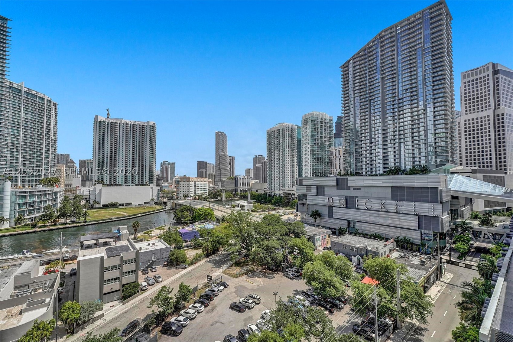 88 SW 7th St #910, Miami FL 33130