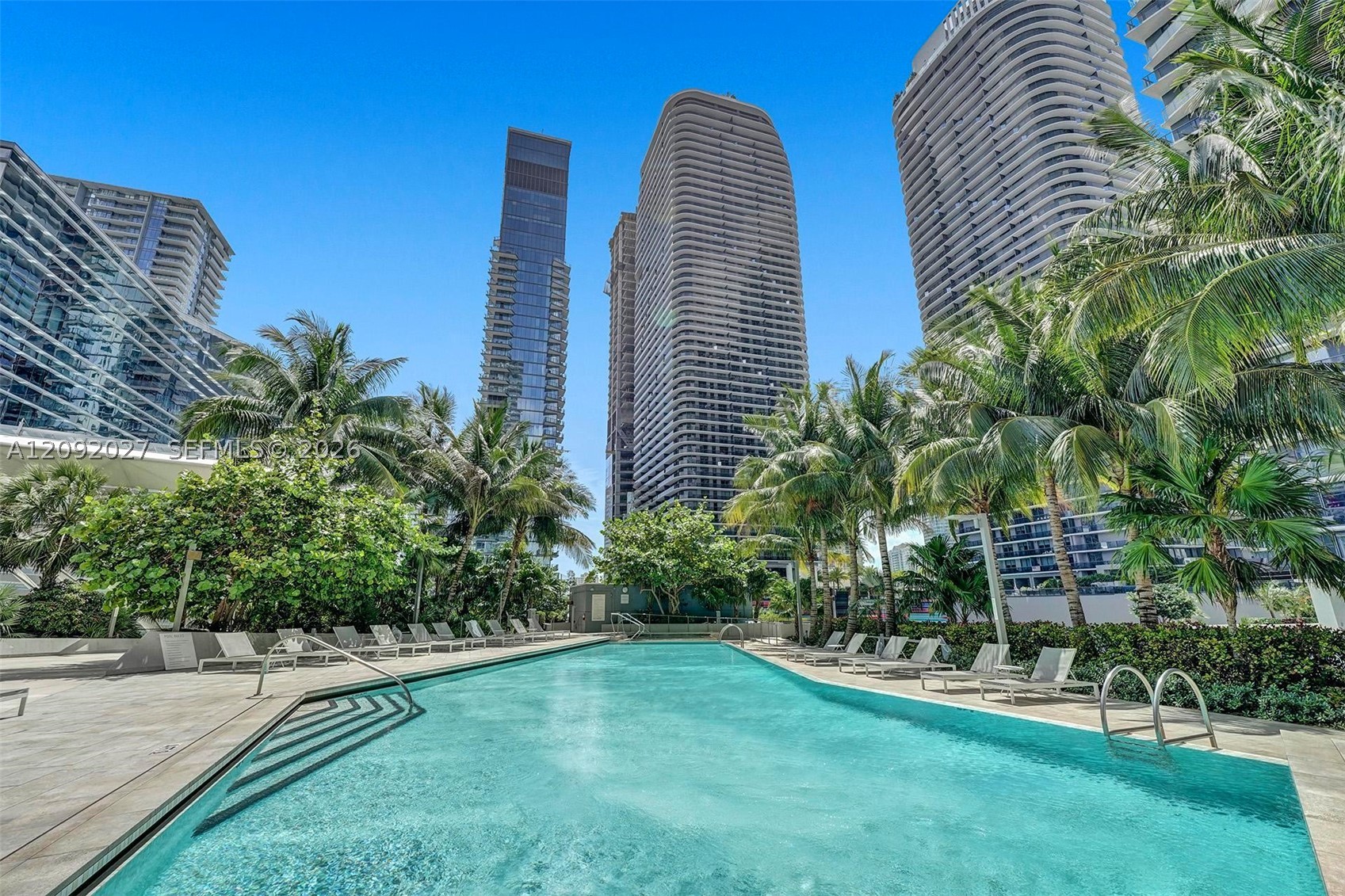 88 SW 7th St #910, Miami FL 33130