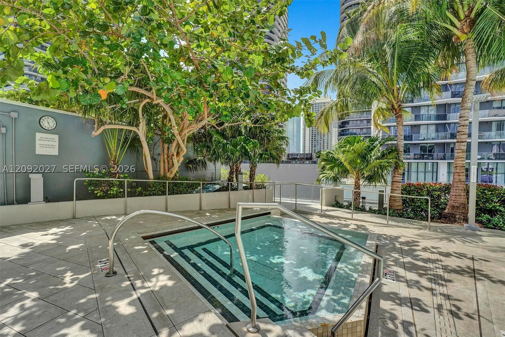 88 SW 7th St #910, Miami FL 33130