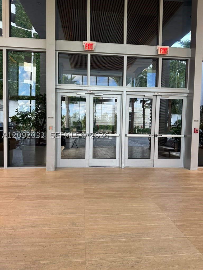 16385 Biscayne Blvd #2606, North Miami Beach FL 33160