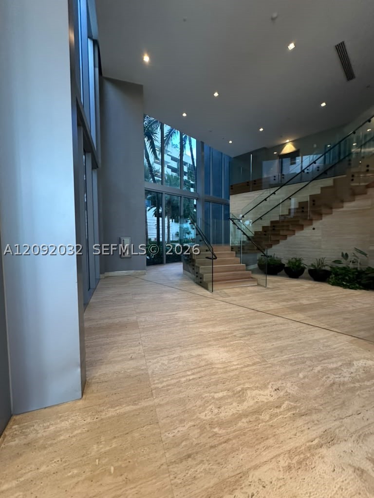 16385 Biscayne Blvd #2606, North Miami Beach FL 33160