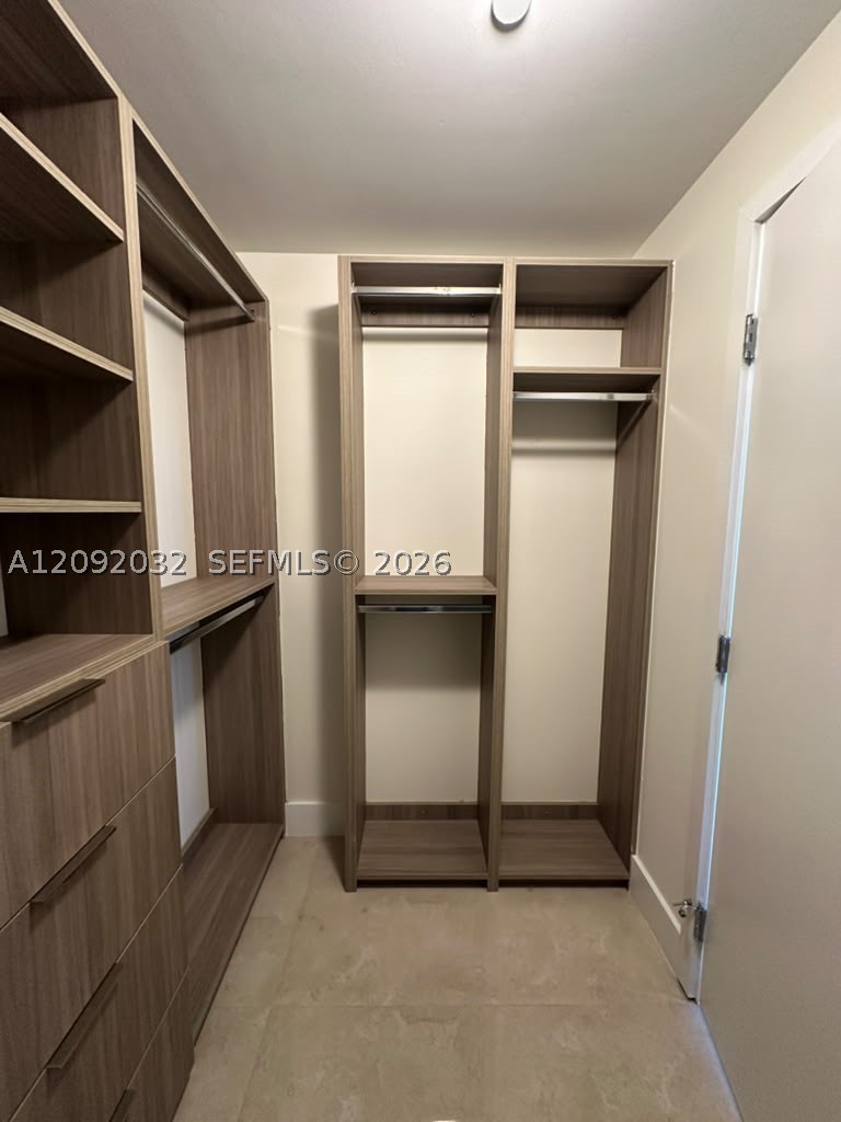 16385 Biscayne Blvd #2606, North Miami Beach FL 33160