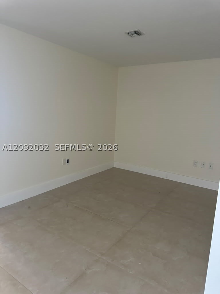 16385 Biscayne Blvd #2606, North Miami Beach FL 33160