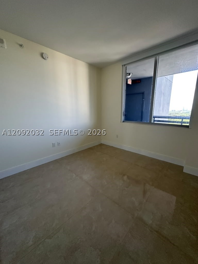16385 Biscayne Blvd #2606, North Miami Beach FL 33160