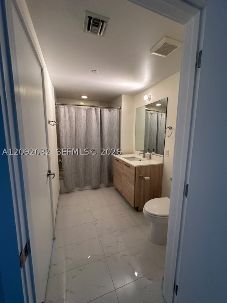 16385 Biscayne Blvd #2606, North Miami Beach FL 33160