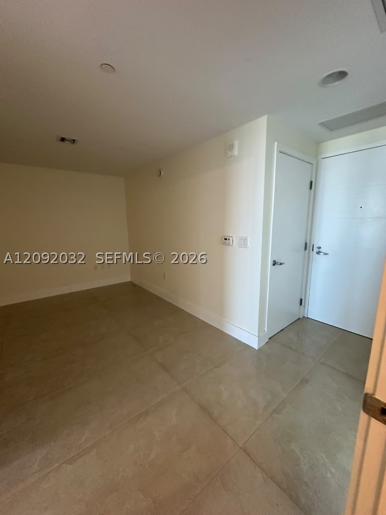 16385 Biscayne Blvd #2606, North Miami Beach FL 33160