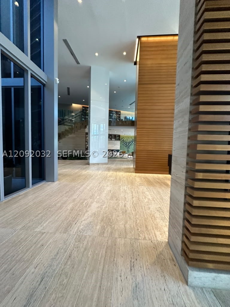16385 Biscayne Blvd #2606, North Miami Beach FL 33160