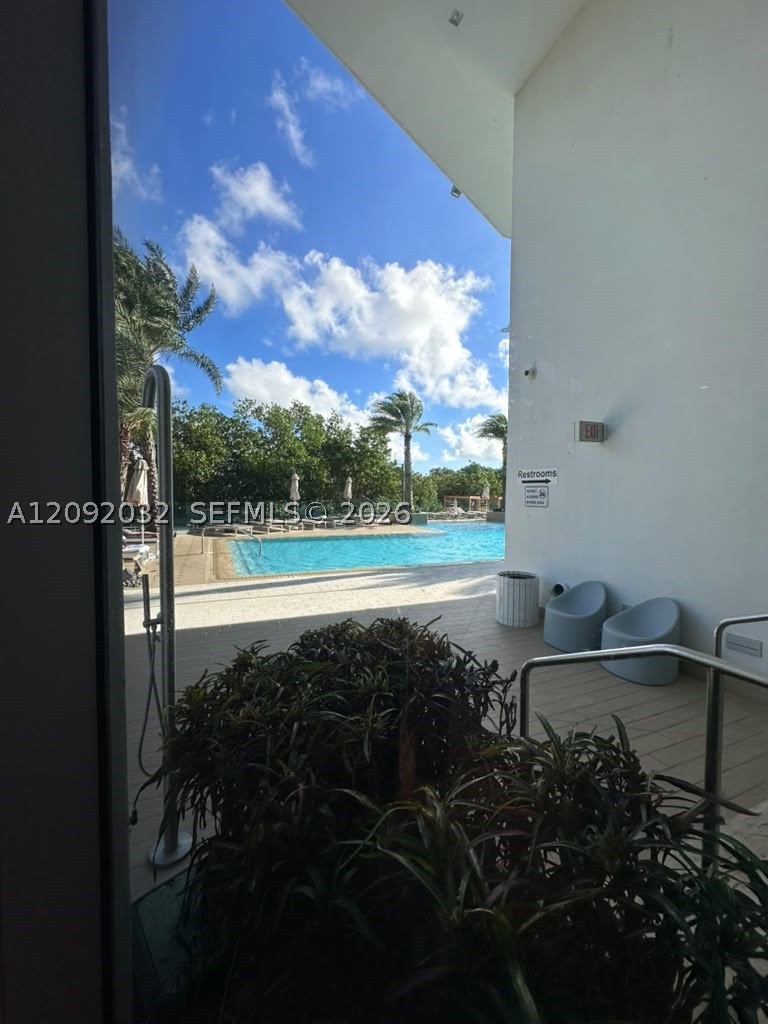 16385 Biscayne Blvd #2606, North Miami Beach FL 33160