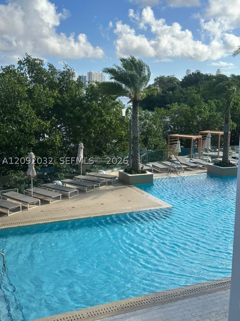 16385 Biscayne Blvd #2606, North Miami Beach FL 33160